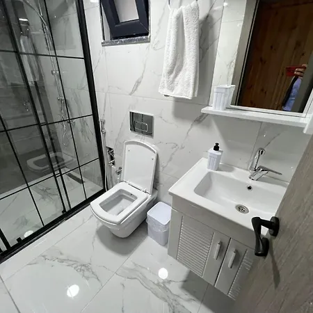 Daly 3 * سبانجا